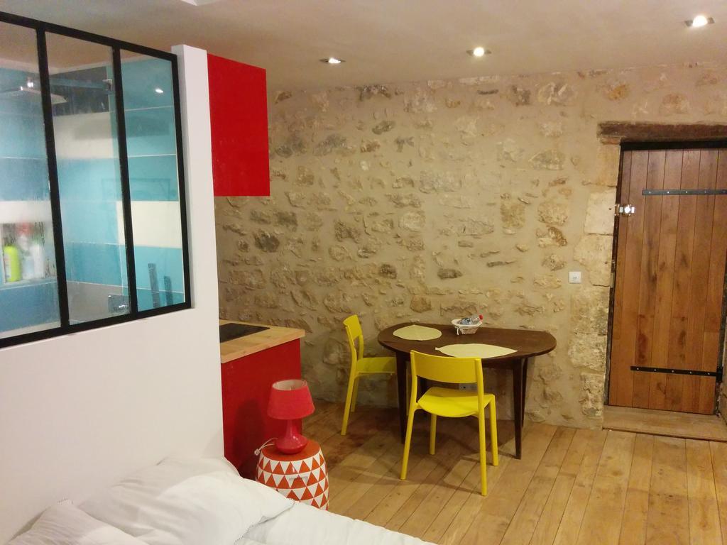 Apartmán Tour Duguesclin Chauvigny Exteriér fotografie
